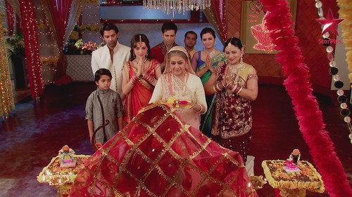 Iss Pyaar Ko Kya Naam Doon? Season 11 Episode 1 - Celebration at Shantivan