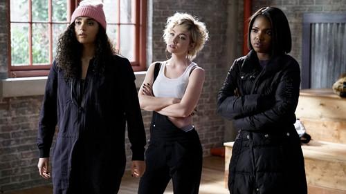 Star Season 2 Episode 8 - A House Divided