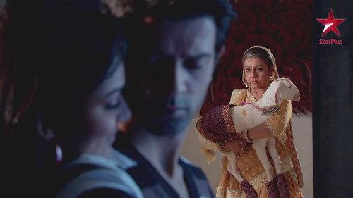 Iss Pyaar Ko Kya Naam Doon? Season 2 Episode 8 - Khushi's Business in Trouble