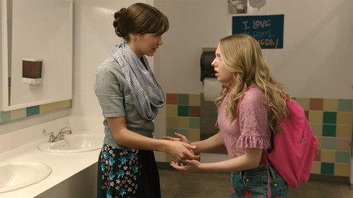 I Am Frankie Season 1 Episode 10 - I am...Crashing