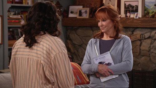 Happy's Place Season 2 Episode 6 - Izzy and the Professor