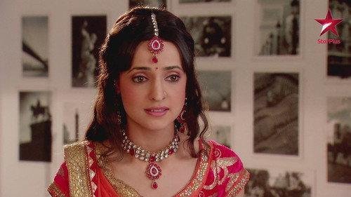 Iss Pyaar Ko Kya Naam Doon? Season 11 Episode 2 - Arnav Taunts Khushi