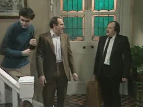 The Fall and Rise of Reginald Perrin Season 3 Episode 2 - Staff Training