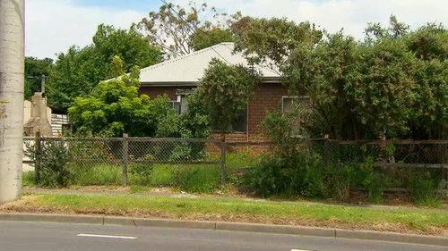 Selling Houses Australia Season 4 Episode 6 - Frankston