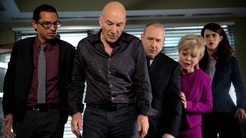 Blunt Talk Season 2 Episode 3 - Your Therapist and His Pussy Are Here