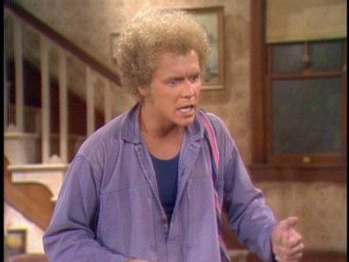 All in the Family Season 2 Episode 2 - Gloria Poses in the Nude