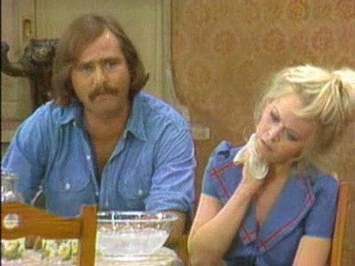 All in the Family Season 4 Episode 1 - We're Having a Heat Wave