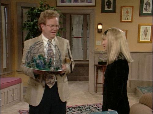 Clarissa Explains It All Season 4 Episode 8 - A Little Romance