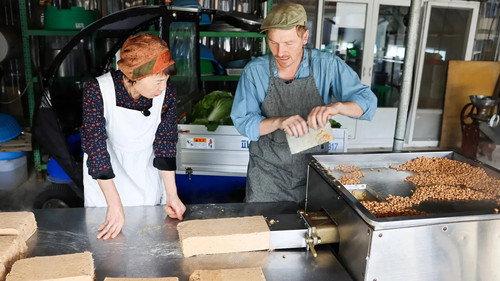Frank & Kastaniegaarden Season 30 Episode 20 - Episode 20