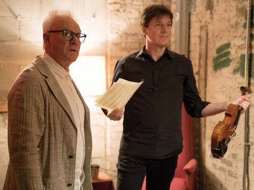 Mozart in the Jungle Season 3 Episode 9 - Creative Solutions for Creative Lives