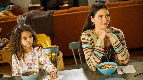 Stuck in the Middle Season 1 Episode 11 - Stuck with a Winner