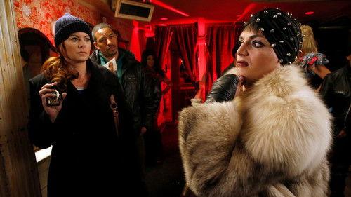 The Mysteries of Laura Season 1 Episode 14 - The Mystery of the Popped Pugilist