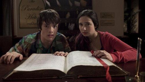 R. L. Stine's The Haunting Hour Season 3 Episode 13 - Checking Out