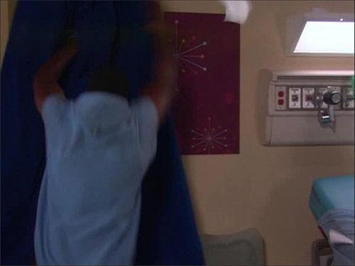 Zoey 101 Season 3 Episode 9 - Zoey's Balloon