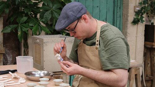 The Great Pottery Throw Down Season 9 Episode 7 - Floral Posies and Vases