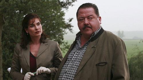 Die Rosenheim-Cops Season 7 Episode 18 - Der süße Tod