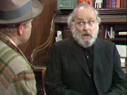 All in the Family Season 4 Episode 9 - Edith's Conversion