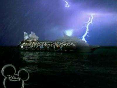 The Suite Life on Deck Season 1 Episode 6 - International Dateline