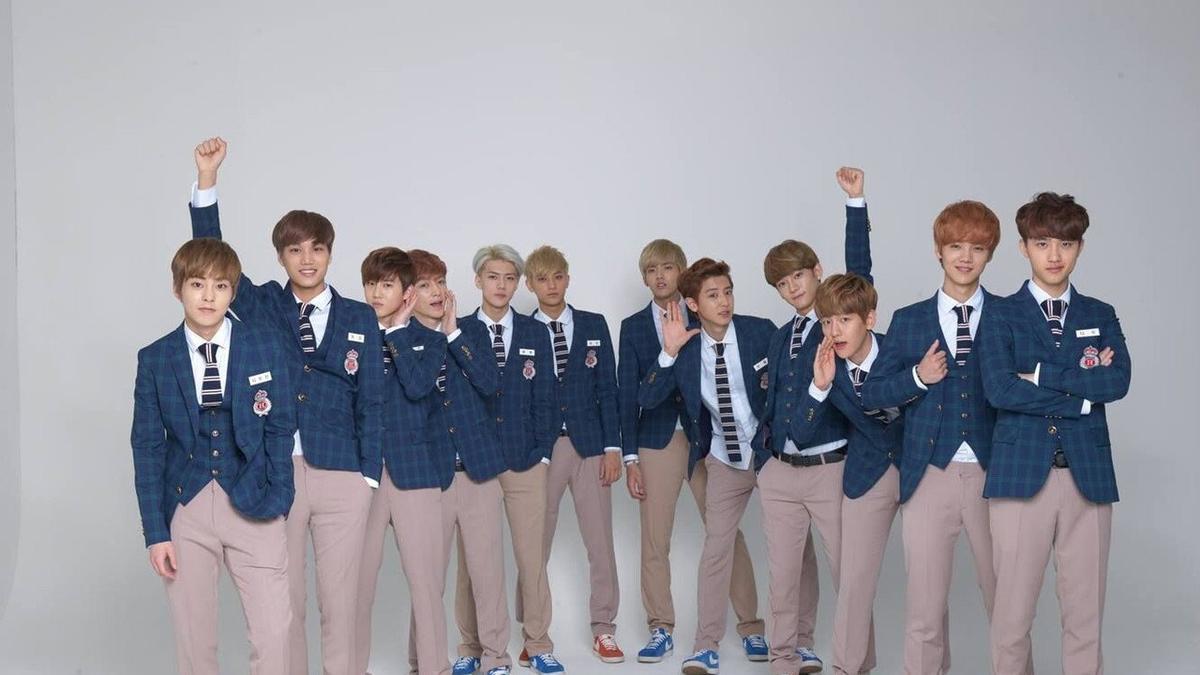 EXO's Showtime backdrop
