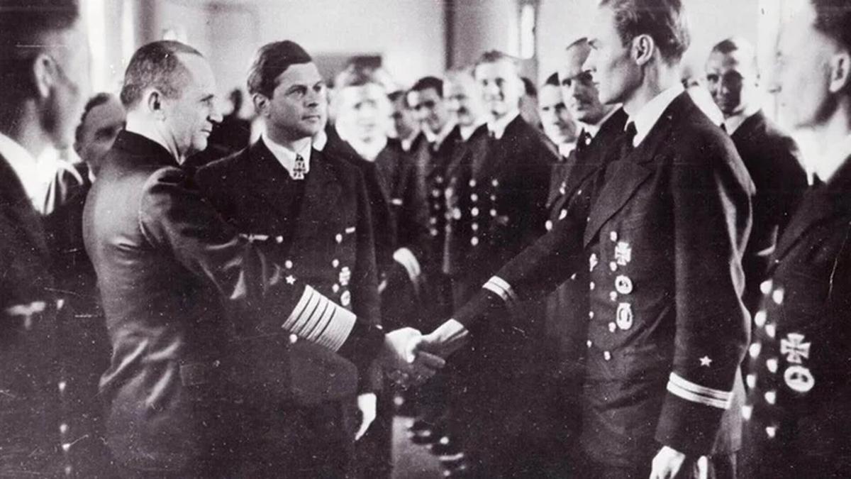 Entscheidung im Atlantik – Der U-Boot-Krieg 1939–45 backdrop