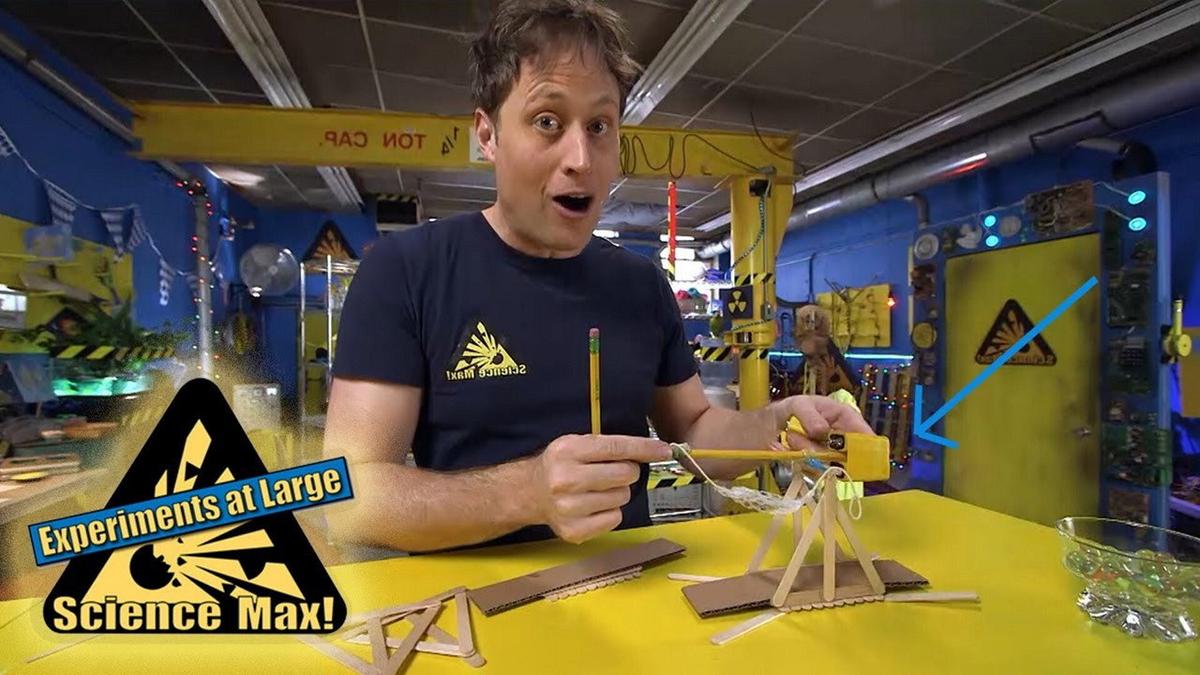 Science Max: Experiments at Large backdrop