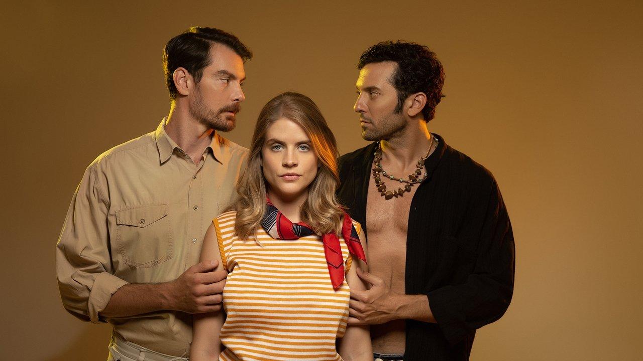 Η Παραλία backdrop