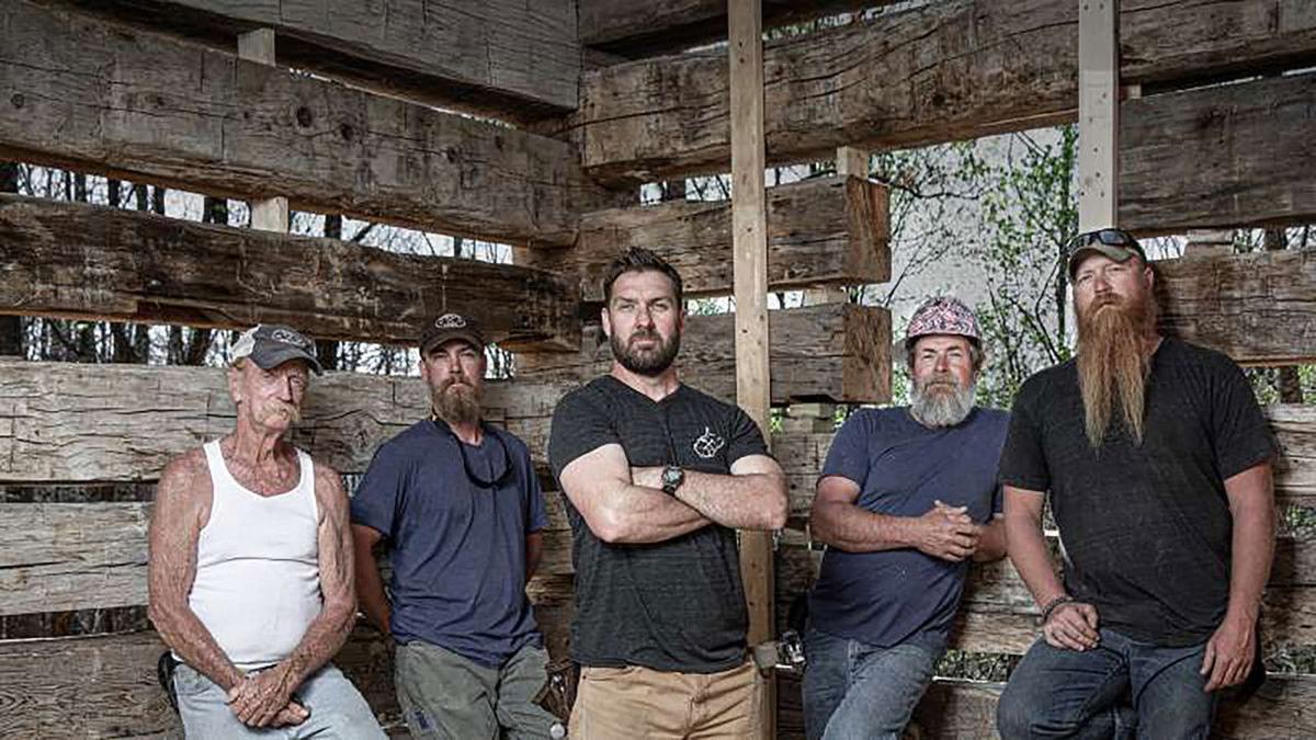 Barnwood Builders backdrop