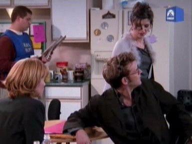 Caroline in the City Season 4 Episode 6 - Caroline and the Paper Chase