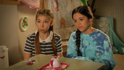 Stuck in the Middle Season 2 Episode 10 - Stuck with a Bad Influence