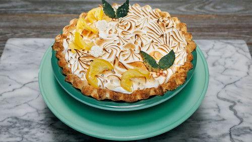 Holiday Baking Championship Season 12 Episode 4 - Pies and Shine