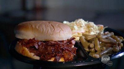 Diners, Drive-Ins and Dives Season 12 Episode 9 - Slammin' Sammies