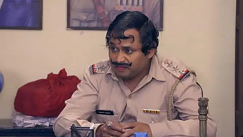 Happu learns that Rajesh hit the commissioner with Karishma’s car - Happu Ki Ultan Paltan