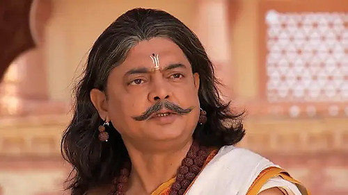 Pratap decides to oust the Mughals