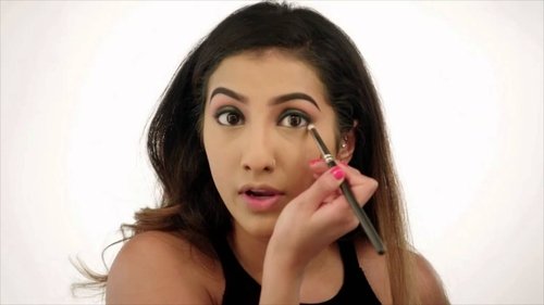 Background image for Anchal Seda - Metallic Eyes Look