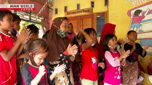 Background image for A Classroom on Trash Mountain: Indonesia