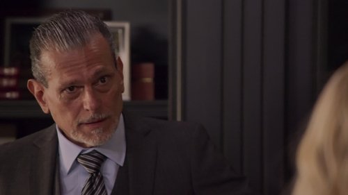 Background image for Una nueva familia