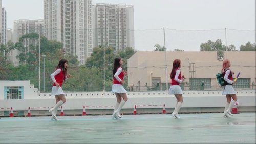 Background image for Episode 98 - LOOΠΔ 1/3 (Love & Live)