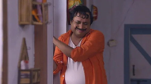 Amma reveals a secret - Happu Ki Ultan Paltan
