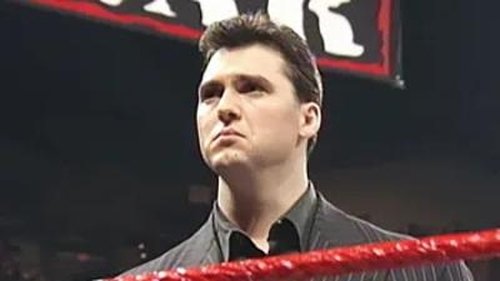 Background image for RAW is WAR 283