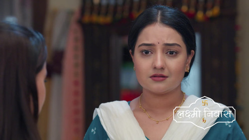 Radhika Worries For Lakshmi and Shriniwas