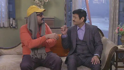 The commissioner falls sick - Happu Ki Ultan Paltan