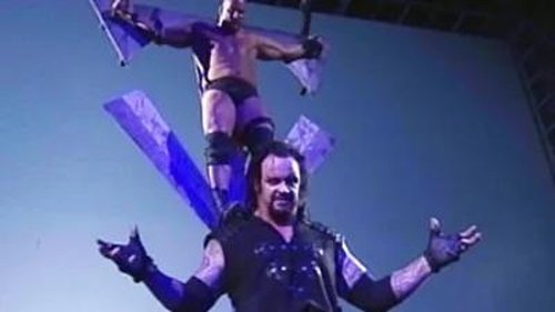 Background image for RAW is WAR 289