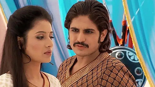 Jodha rescues Rahim