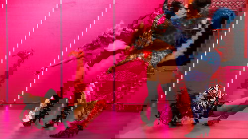 Background image for Two Queens, One Joke