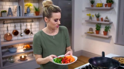 Background image for Kimberly Wyatt | Chicken Stir Fry