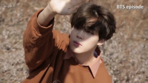 Background image for BTS (방탄소년단) LOVE YOURSELF 轉 'Tear' Jacket shooting sketch