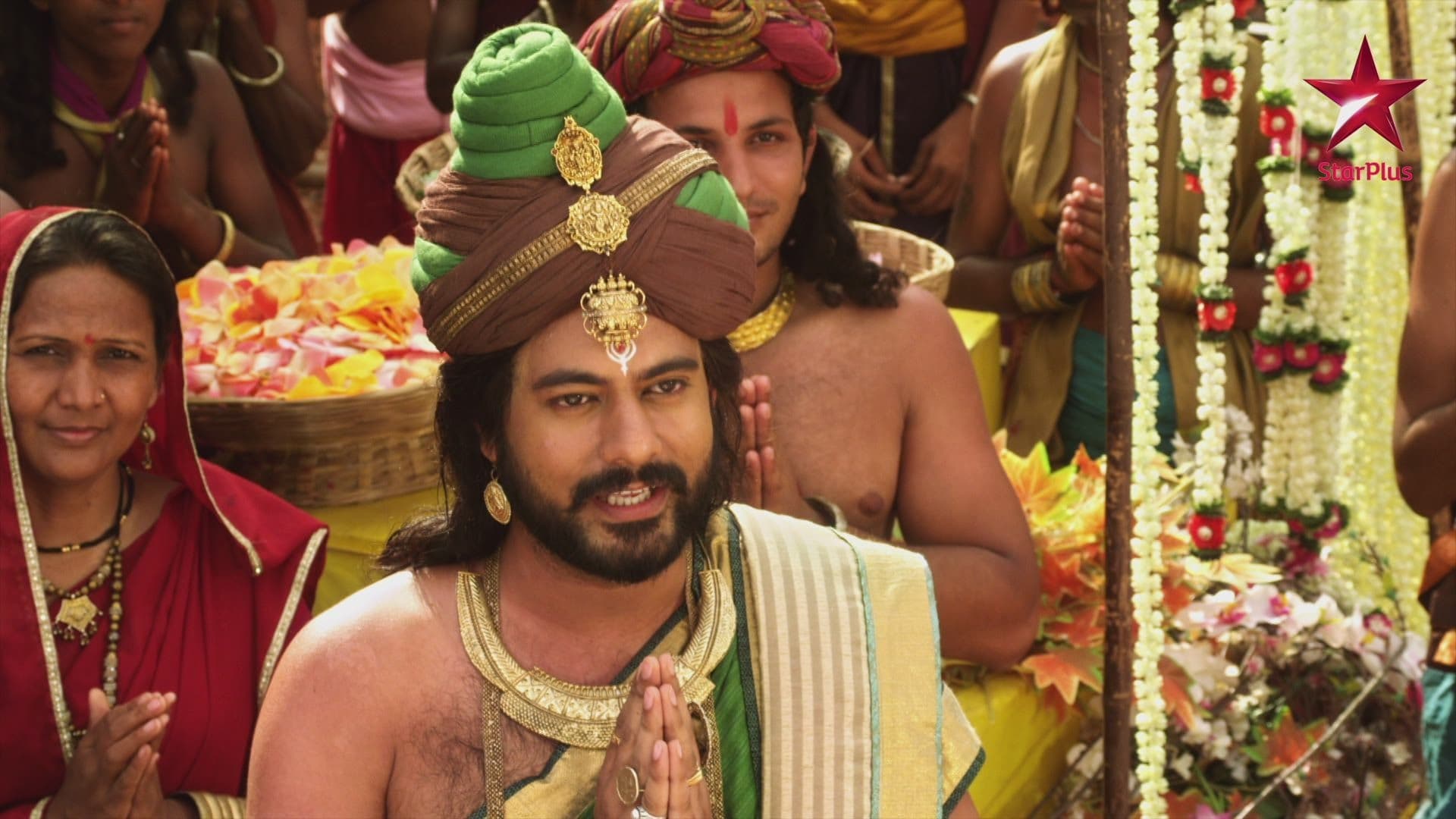 Vidura welcomes Pandu and Kunti