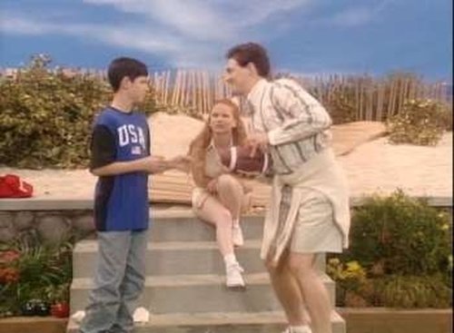 Background image for Hoi Polloi Meets Hoiti Toiti