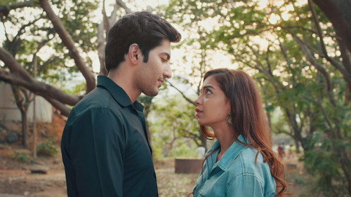 Dev, Rishita's Romantic Moment