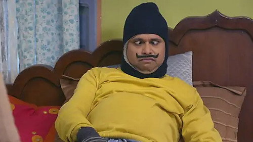 Amma puts on an act - Happu Ki Ultan Paltan